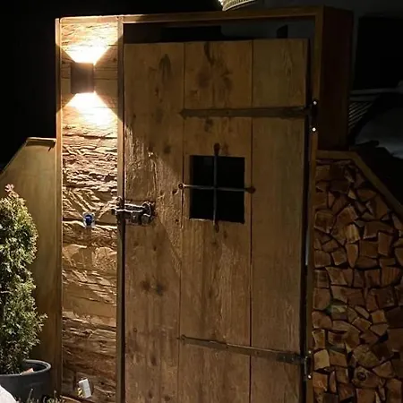 Alpine Brixen アパート